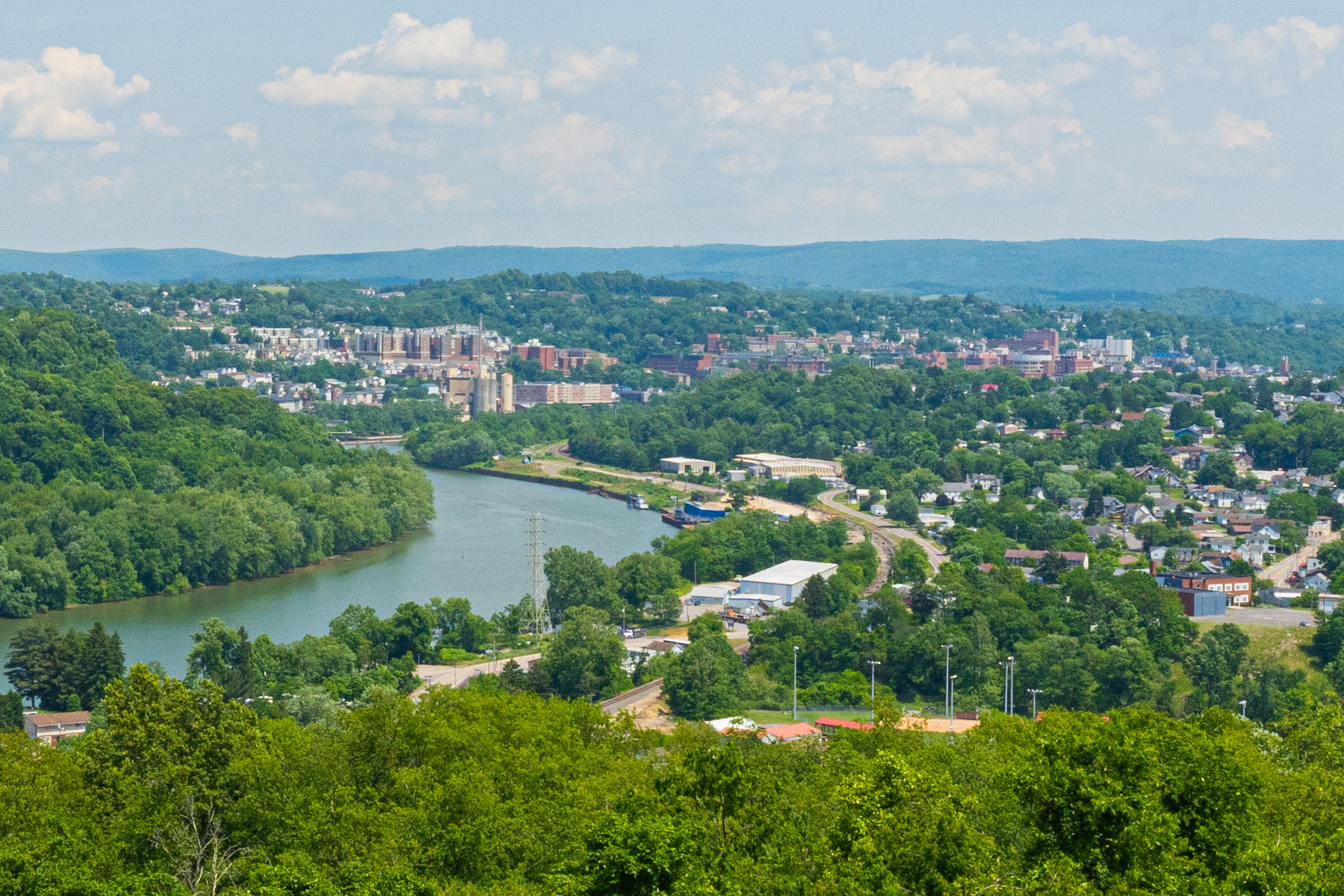 Breezeline activates local broadband service to become area's second home service provider